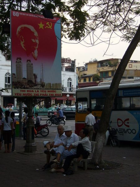 scene de rue a Hanoi