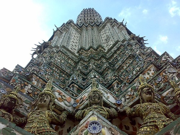 A closer view of Wat Arun