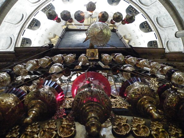 Looking up from the tomb of Christ