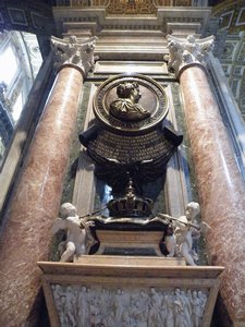 Pope Tombs 7