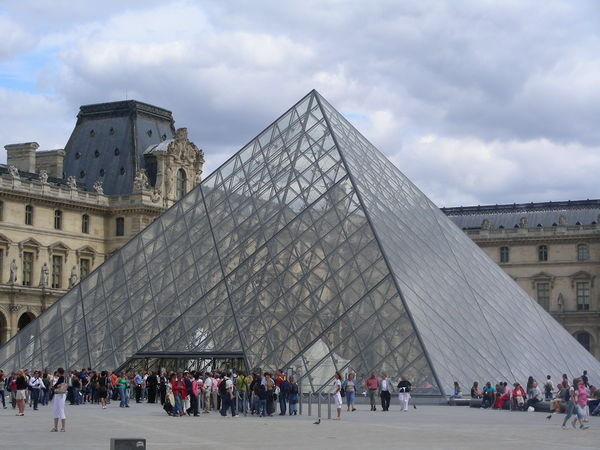 Louvre Museum 3