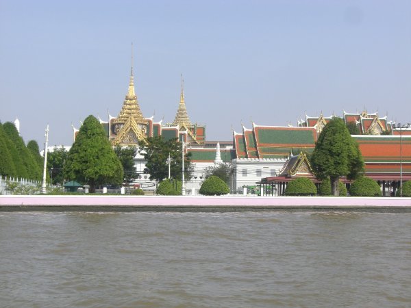 Grand Palace vom Boot aus