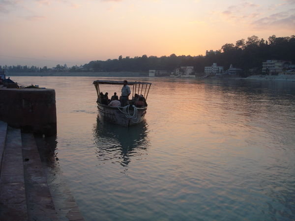 Boat, Ghats at Ramjhula Brodge, Rishikesh