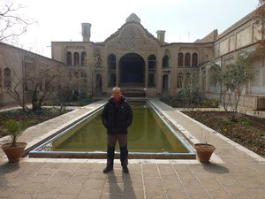 Visiting old style buildings in Kashan