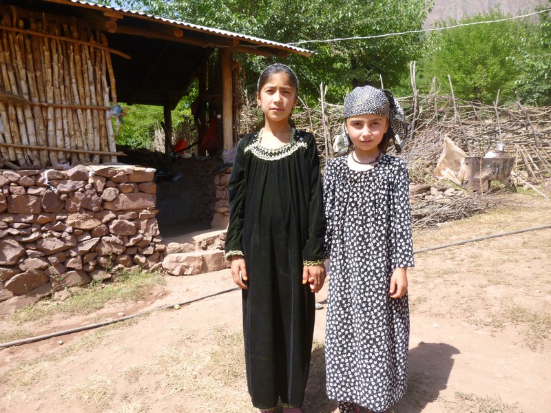 Young Tajiki girls