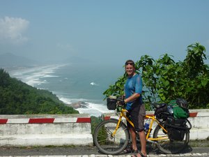 Climbing Hai Van pass