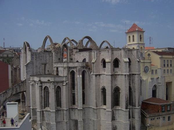 Ruined Convento do Carmo