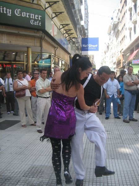 daytime street tango