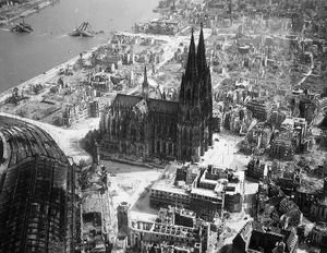 Cologne 1945  - bombed out!