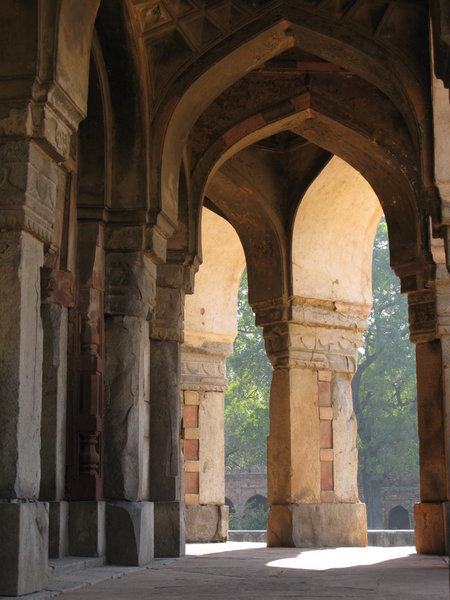 Isa Khans Tomb, 1547