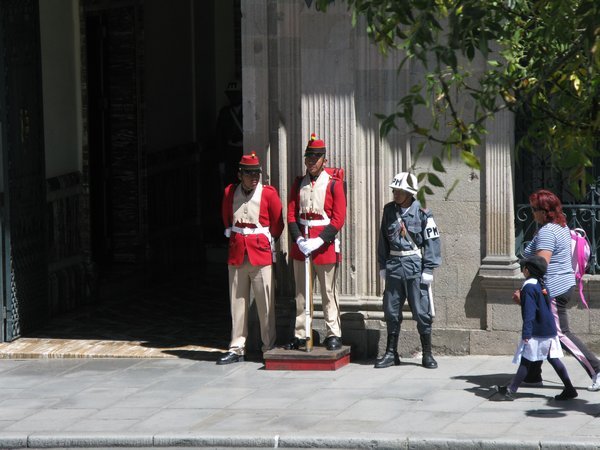 Soldiers outside the Government Palace