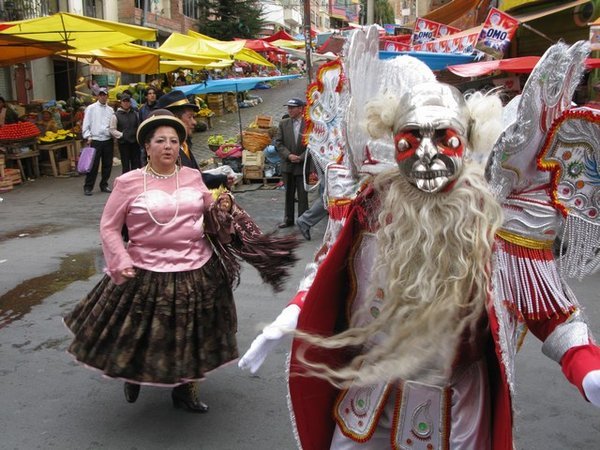 Street parade, La Paz