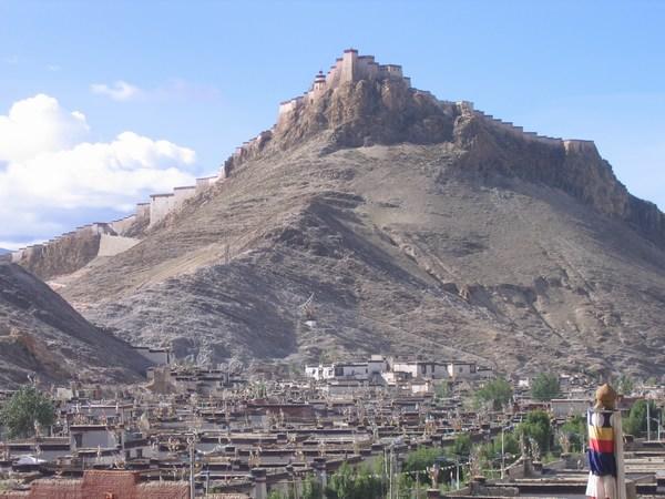 View of the Dzong, or old fort, in Gyantse