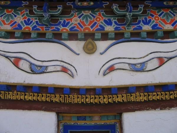 Eyes of the 'all seeing Buddha', Gyantse