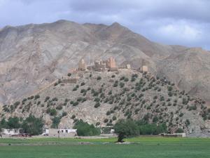 This ruined fort is on the drive out of Gyantse