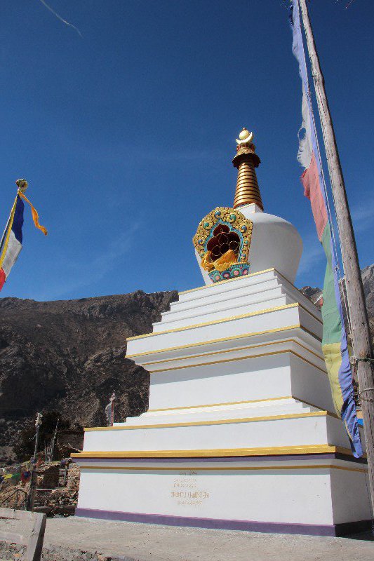 Day 6 - stupa on the edge of Ghyaru