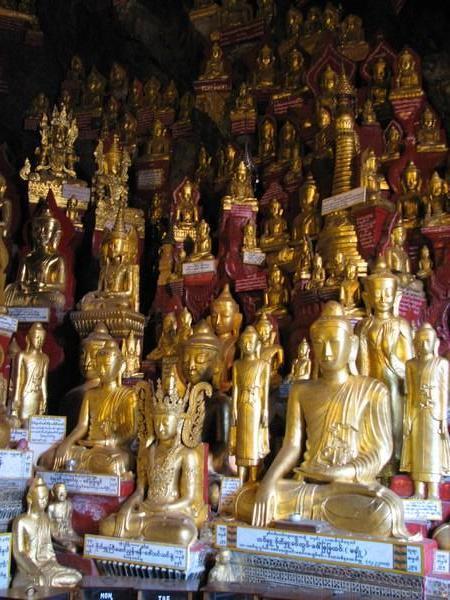 The Buddha caves at Pindaya