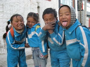 Children in Gyantse