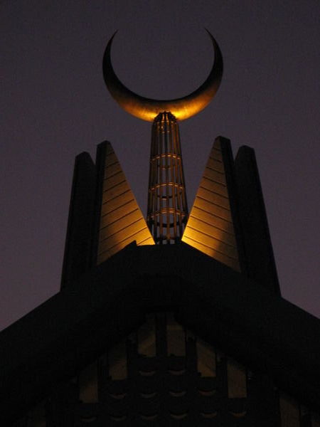 Sunset at Shah Faisal Mosque in Islamabad