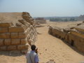 The pyramid workers' dwellings