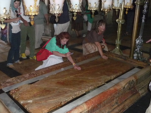 many-believe-this-is-the-stone-where-jesus-was-laid-after-he-died-photo