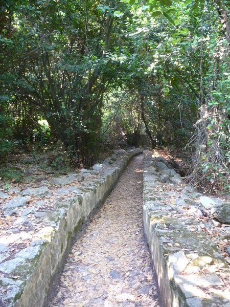 Path to Roman church