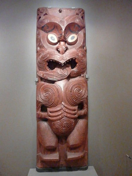 Maori  Museum Sculpture
