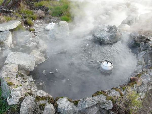 Kettel Steaming In Thermal Pools
