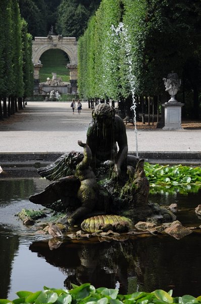 Fountain at Schonbrunn Gardens