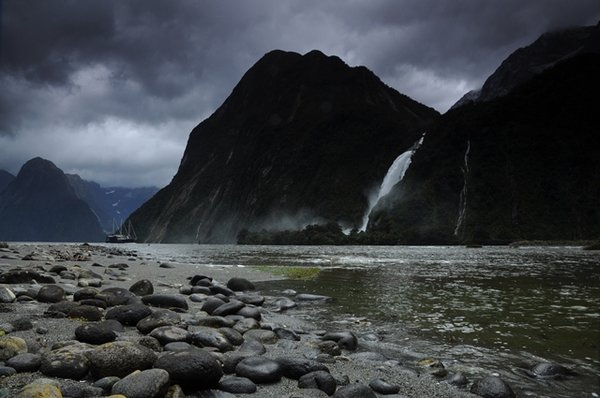 Bowen Falls and cruise ship