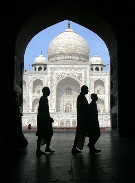 Worshippers at the Taj Mahal