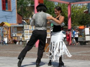 Tango callejero en La Boca