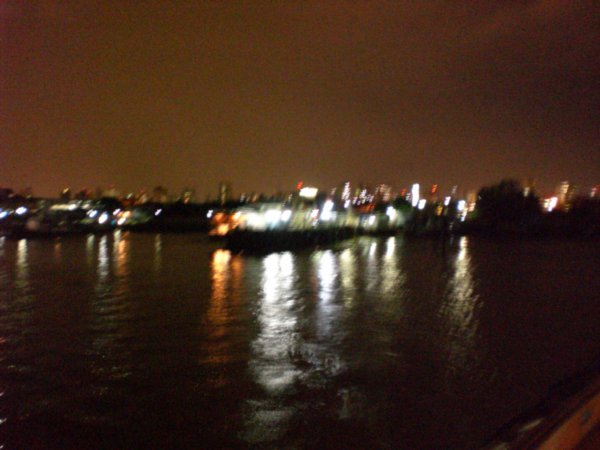 Por la noche en el puerto de Belem