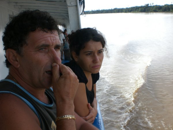 Rocio y Marcelo(el amigo brasileÃ±o) en el barco