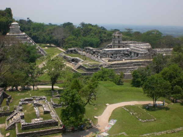 Vista panoramica de las ruina mayas de Palenque