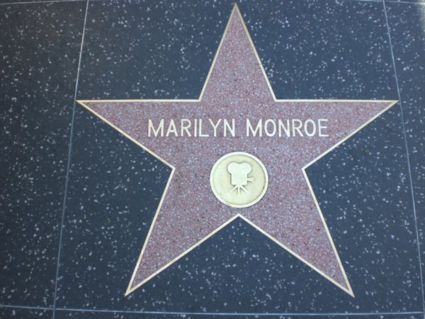 La estrella de Marilyn en Hollywood boulevard