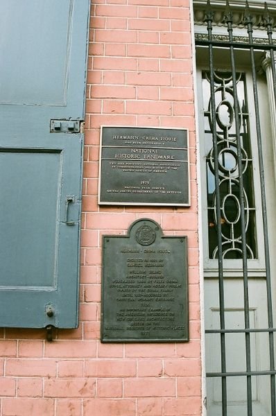 Plaque at the Hermann-Grimma House