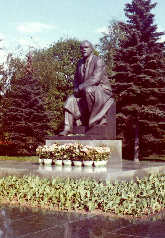Statue of Lenin inside the Kremlin