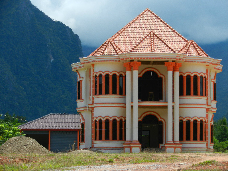 Modern architecture Lao-style
