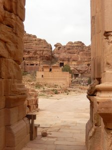 Looking through columns at Qasr Al-Bint