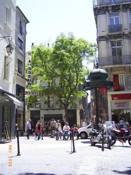 Street scene - Avignon