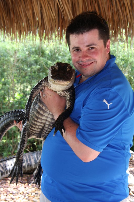 Jahan holding an alligator!