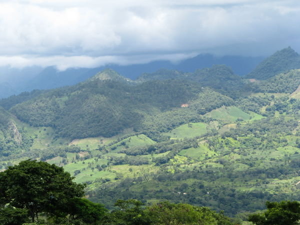 driving from Santa Rosa de Copan in Honduras to Suchitoto in El Salvador