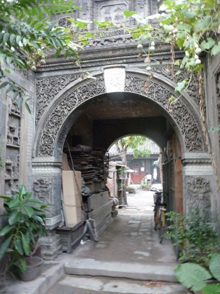 Arch in a Hutong
