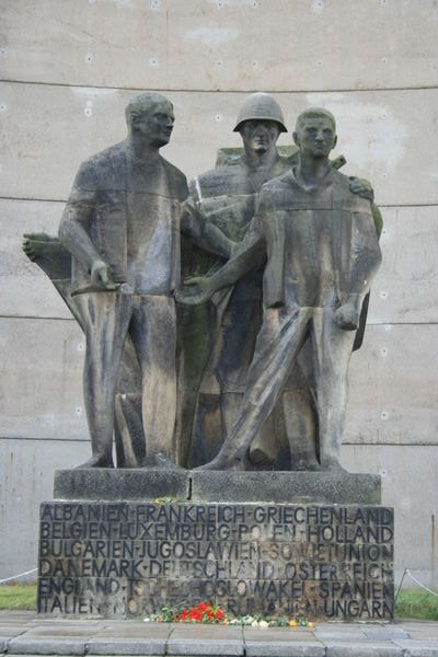 Soviet Memorial detail