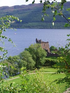 Urquart Castle & Loch Ness