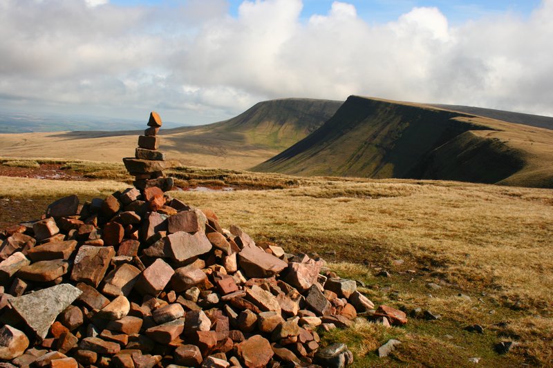 Cairn on top of Waun Lefrith 