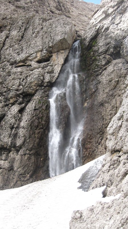 Pisciadu Waterfall