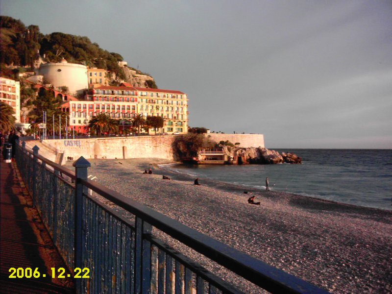View of beach from Promenade des Anglais