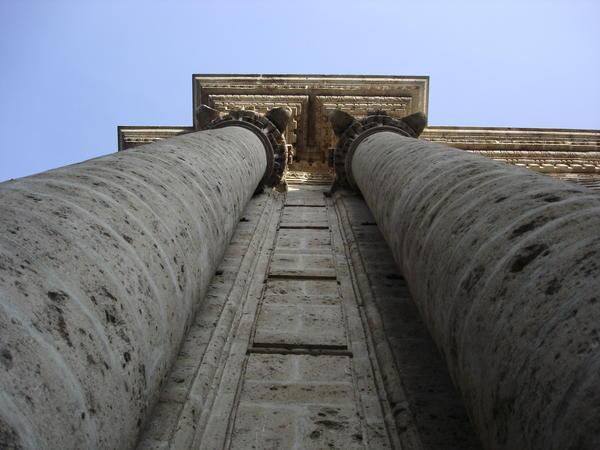 just cos I like tall columns